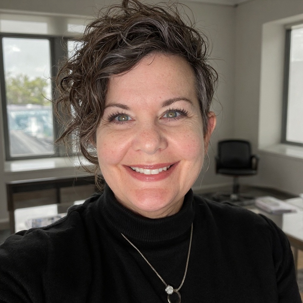 Meet your Posher, Laurel